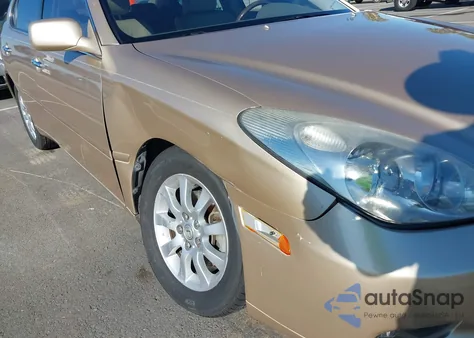 2002 Lexus Es 300 из США, поврежденный, VIN JTHBF30G920059121